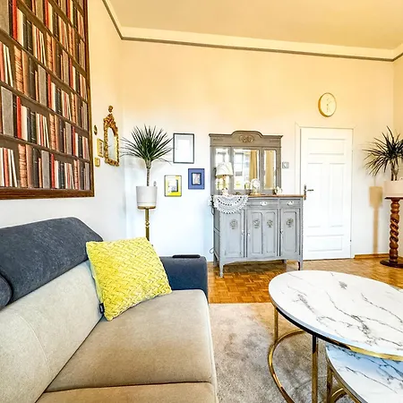 Luxury Decor & Amazing Island Views, Center! 5mins Rynek *