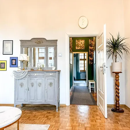 Luxury Decor & Amazing Island Views, Center! 5mins Rynek *